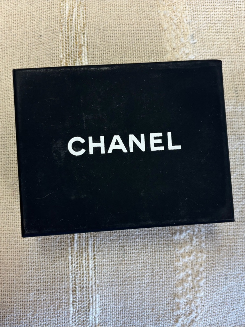 CHANEL Gold Chain Belt with Black Leather Accent | 1994 spring collection - Picture 5 of 5